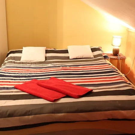 Hostel Pokoje Na Chmielnej 2 Warschau