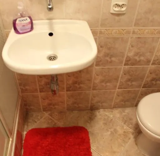 Pokoje Na Chmielnej 2 Hostel *