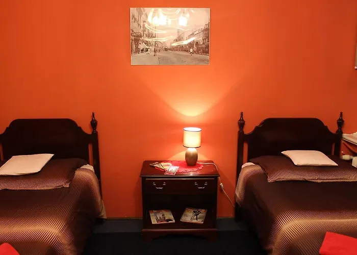 Pokoje Na Chmielnej 2 *