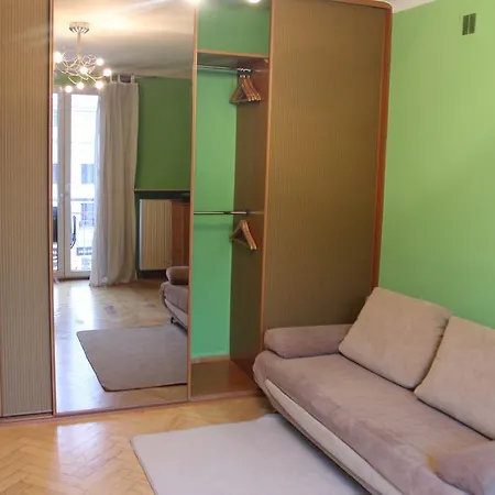 Hostel Pokoje Na Chmielnej 2 *