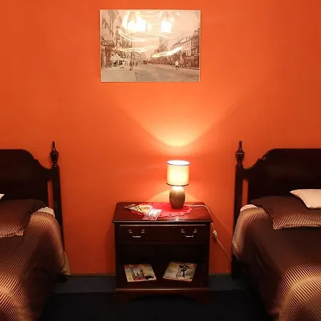 Pokoje Na Chmielnej 2 *