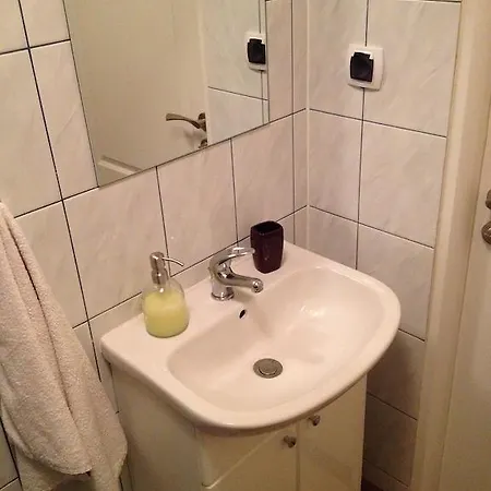 Albergue Pokoje Na Chmielnej 2 *