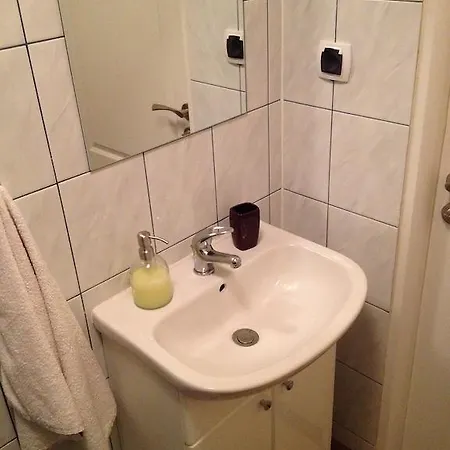 Hostel Pokoje Na Chmielnej 2 *