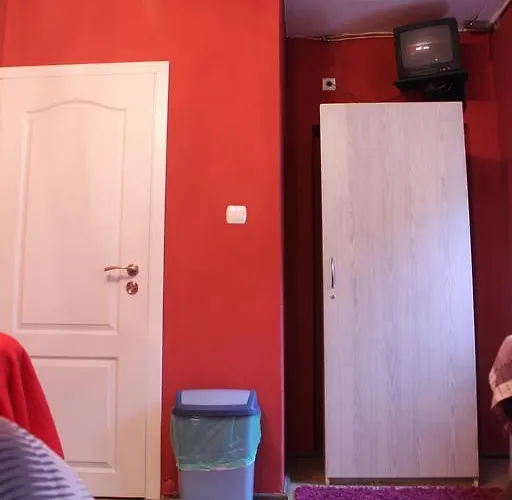 Pokoje Na Chmielnej 2 *